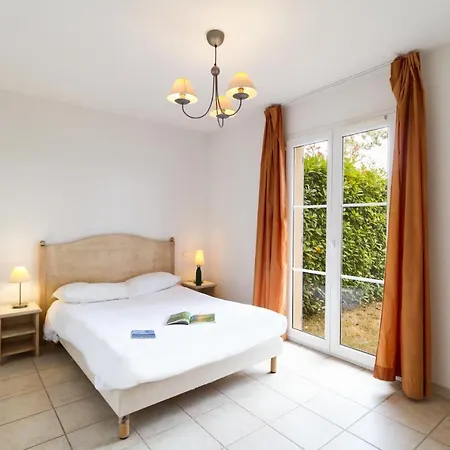 Garden & Les Bastides De Aparthotel
