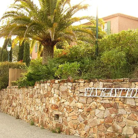 Garden & Les Bastides De Aparthotel Grimaud